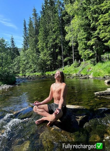 偷半日闲!哈兰德的夏天:和女朋友一起度假 和朋友一起游艇