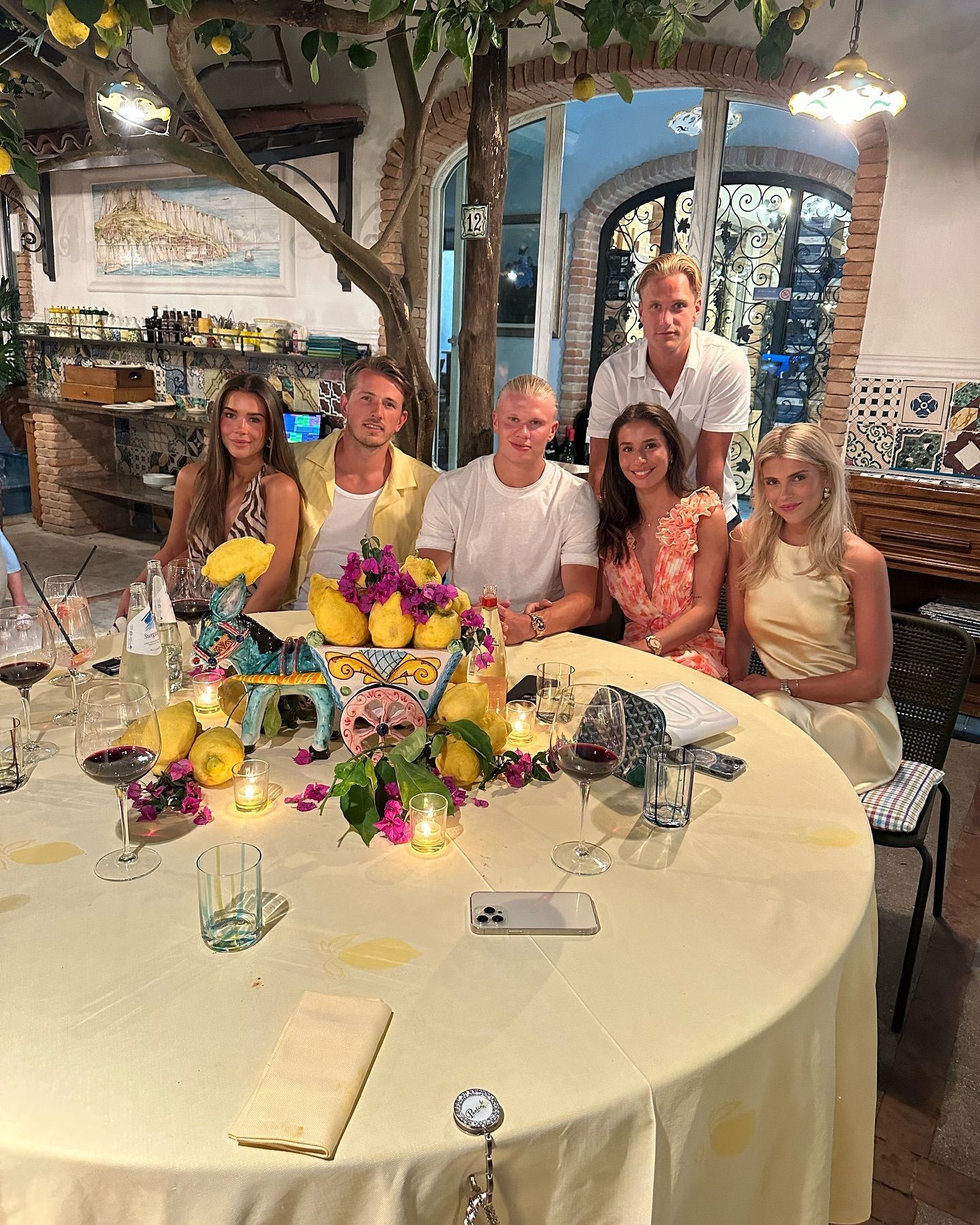 偷半日闲!哈兰德的夏天:和女朋友一起度假 和朋友一起游艇